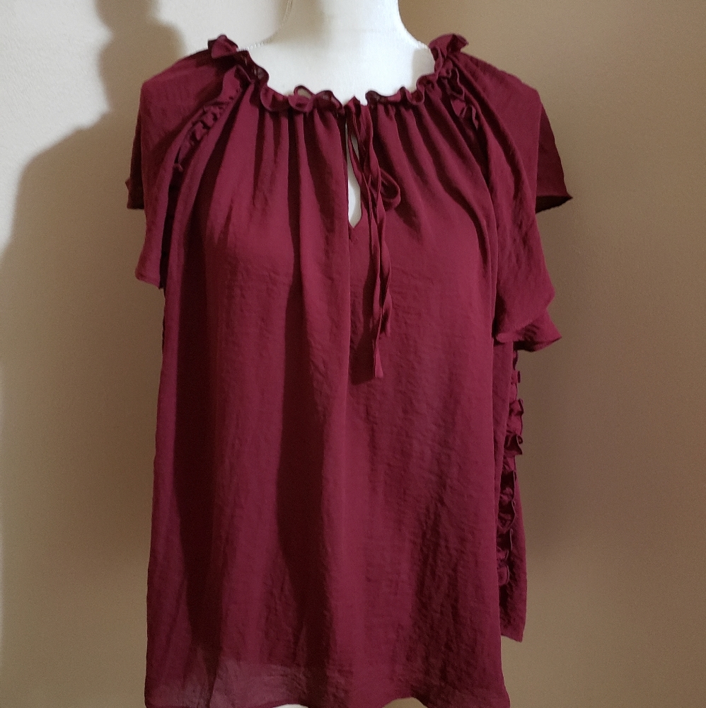 Worthington SZ Medium Top.  EUC